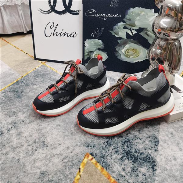 2025112815400129 330